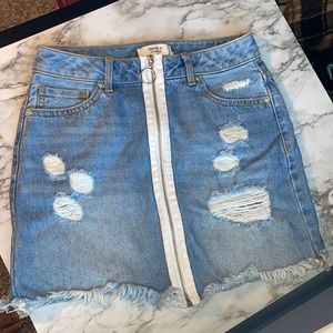 Newer, Denim Zip Front Skirt, White accents, Frayed Ends, distressed size S